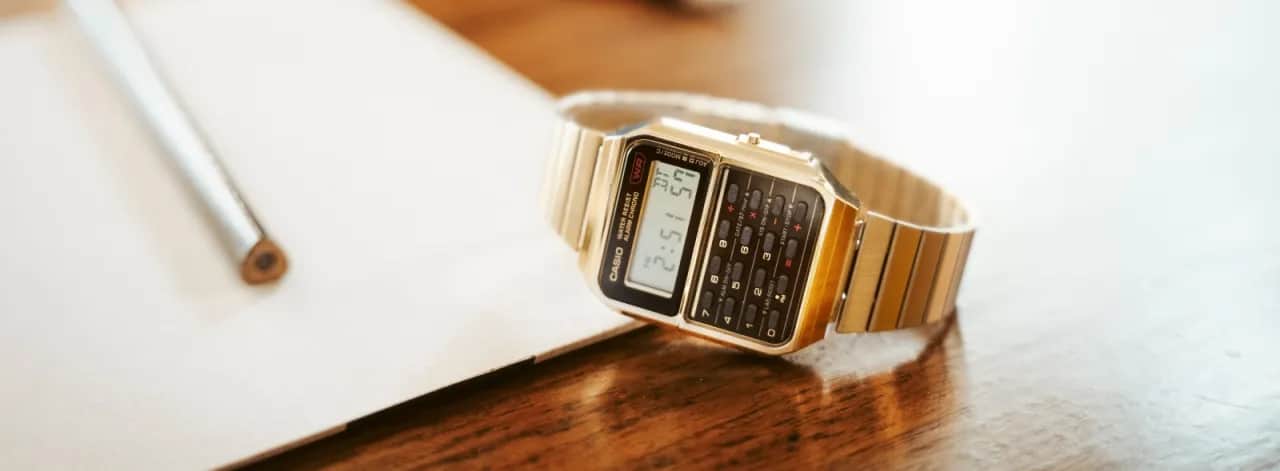 Casio retro calculator – odkryj ikony stylu i funkcjonalności zegarków